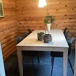 5 Person In Hovborg-by Traum