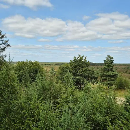 5 Person In Hovborg-by Traum